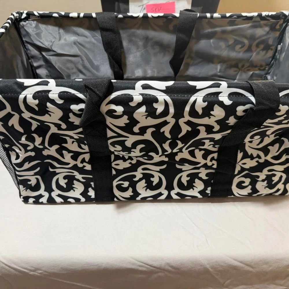 Black White Damask Cooler Bag Insulated XL Utility Tote Collapsible Picnic Bag